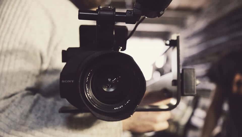 La production cinématographique et audiovisuelle face au Covid-19 :  Quel scénario pour la force majeure ?